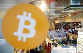 Mining farm operation showcasing advanced technology